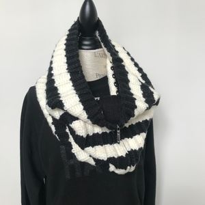 BCBG Black and White Zip Scarf